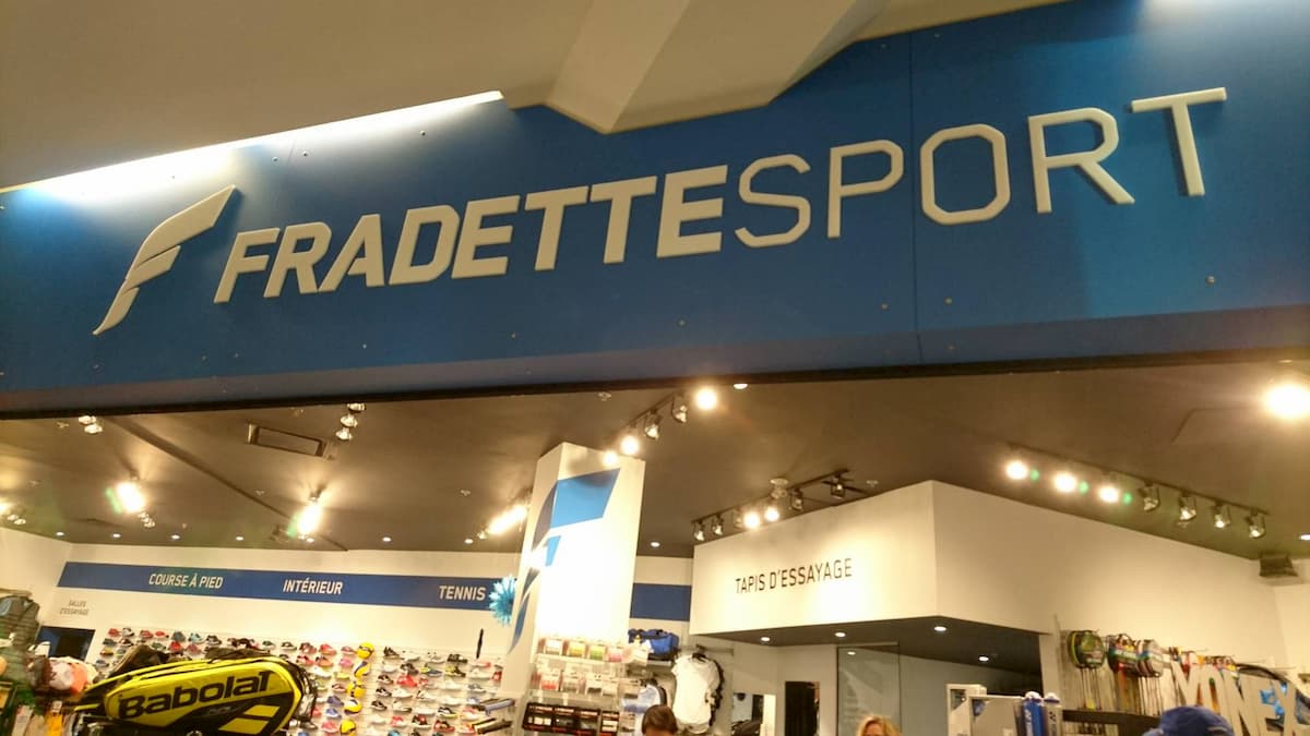 スポーツ用品店