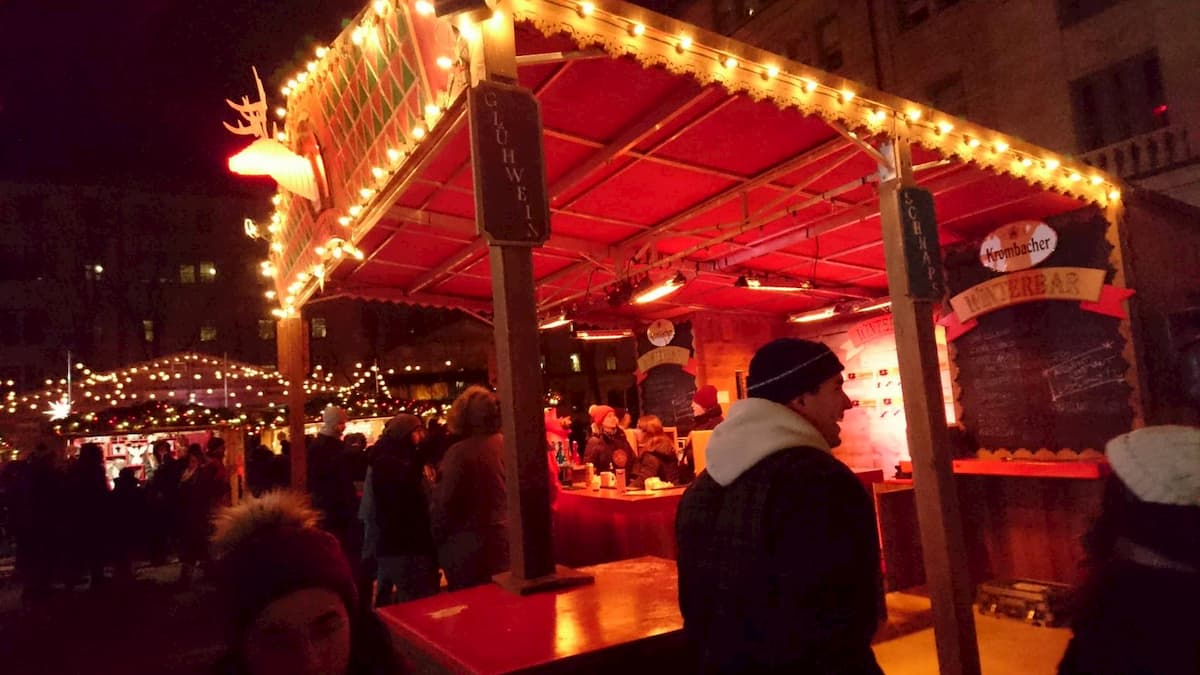 ケベックシティのクリスマスマーケットのバー